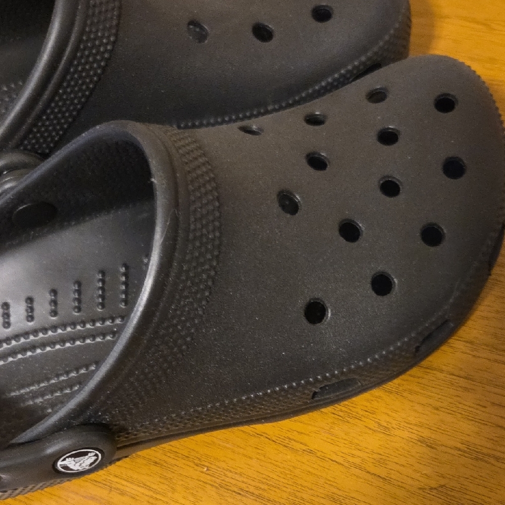 CROCS Basic Black Size 10 Excellent Condition. Wo… - image 4